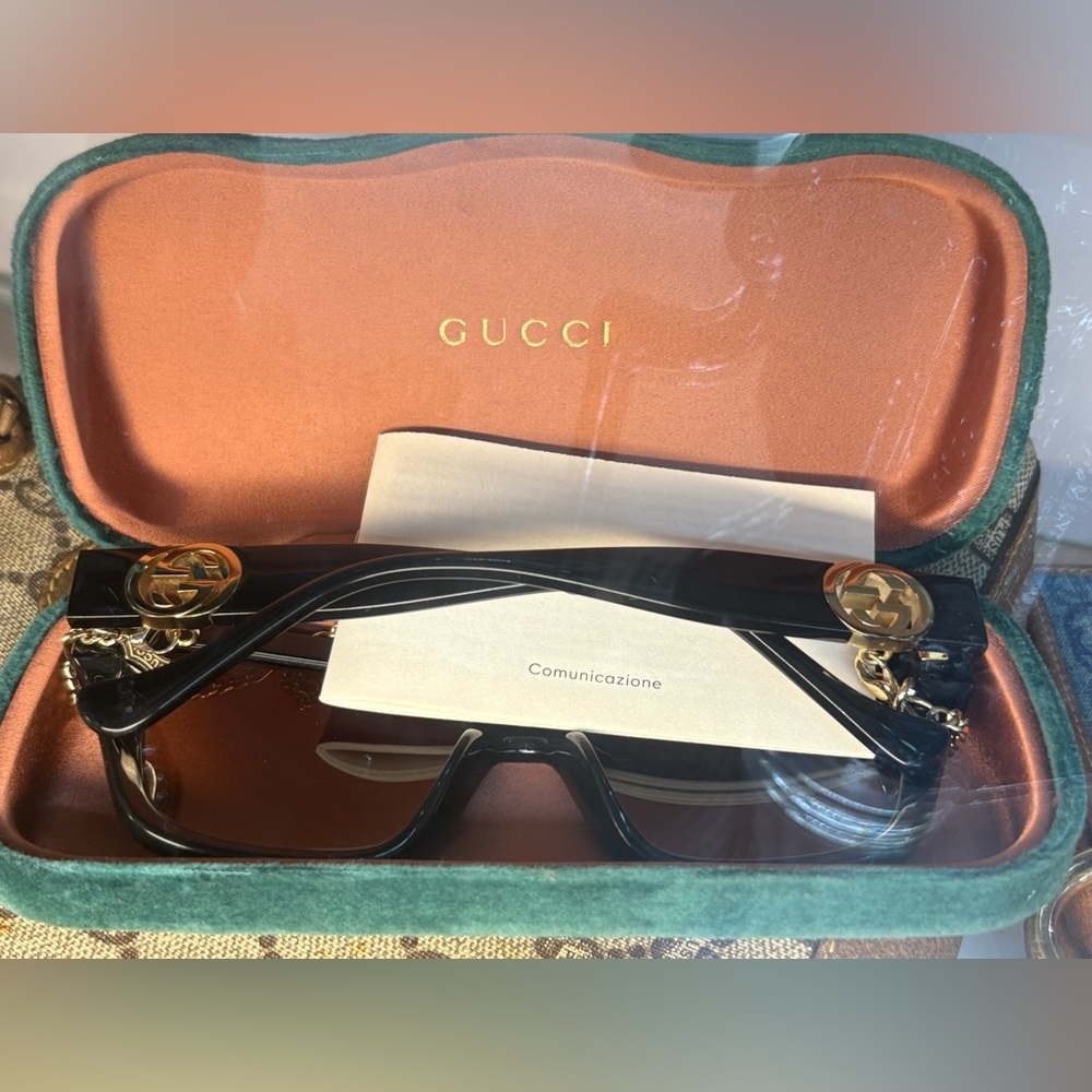 Gucci Black Sunglasses with Gold Chain Accent and case. Pre owned not new. - Picture 2 of 11